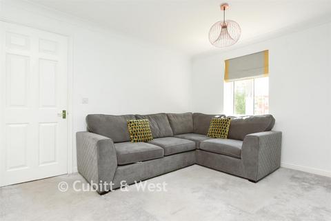 2 bedroom apartment for sale, Talfourd Way, Redhill, Surrey