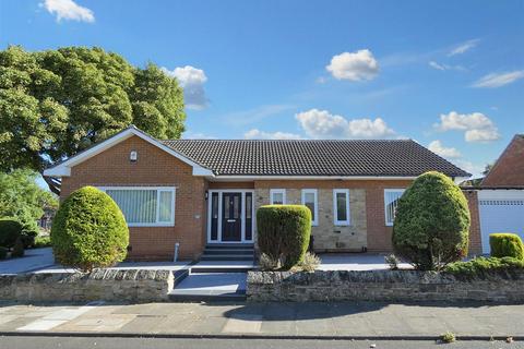 3 bedroom detached bungalow for sale, Broadway Close, Cullercoats