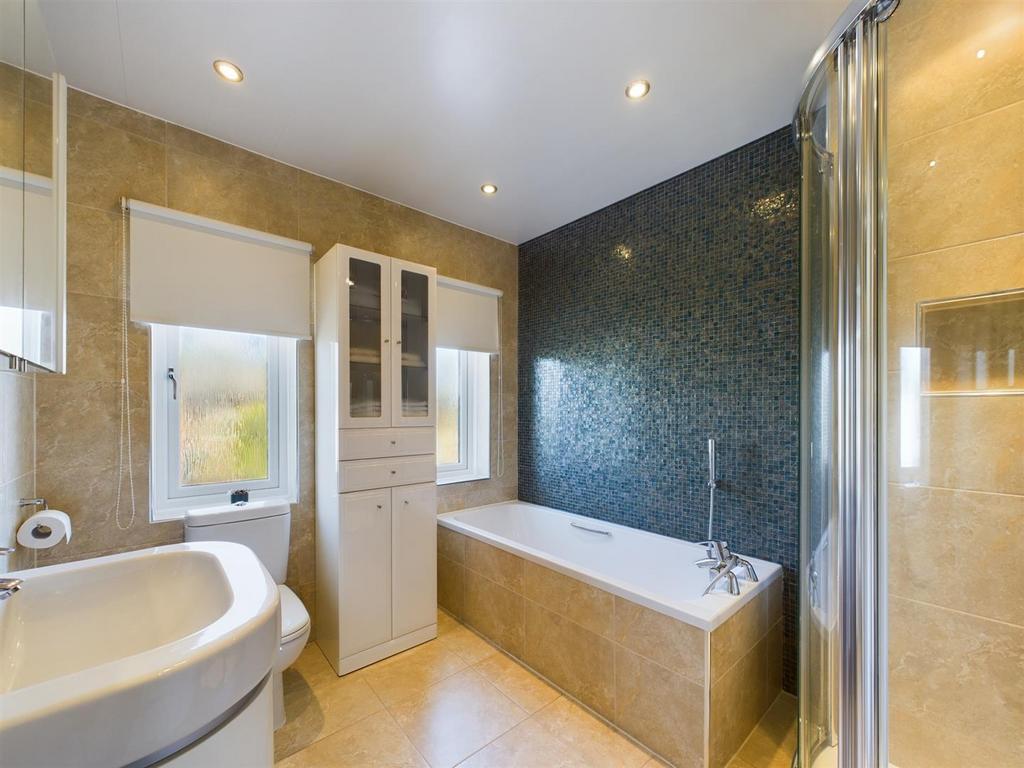 Bath 1.jpg