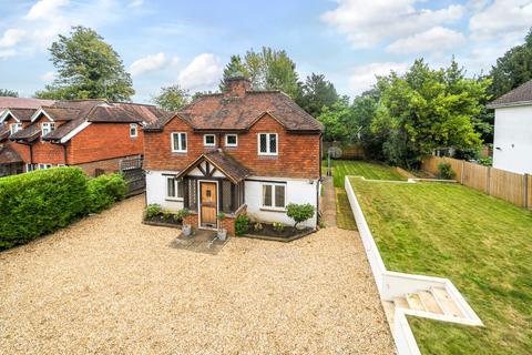 4 bedroom detached house for sale, Petworth Road, Godalming GU8