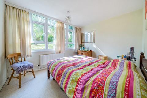 Flat 39, Garden Royal Kersfield Road, London, SW15 3HE