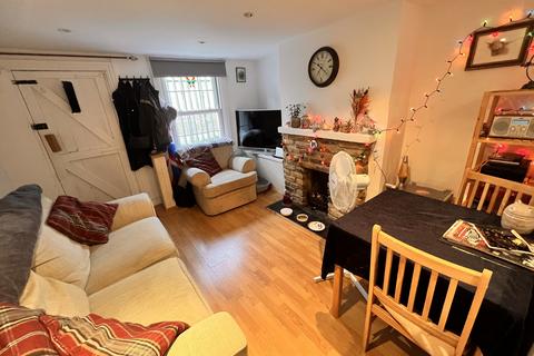 2 bedroom cottage to rent, Nursery Row, Barnet EN5