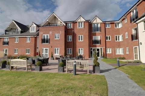 1 bedroom apartment for sale, The Oaks, Cedar Avenue, Alsager