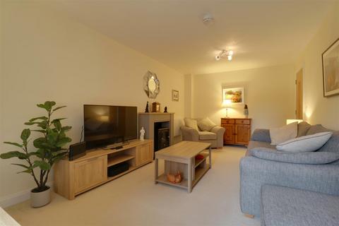 1 bedroom apartment for sale, The Oaks, Cedar Avenue, Alsager