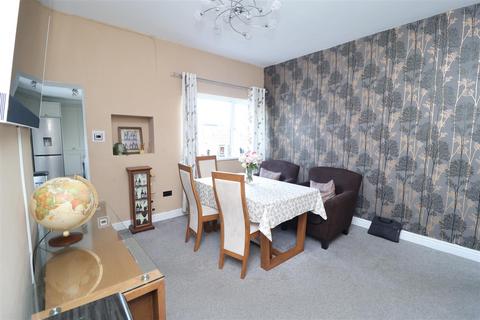 3 bedroom semi-detached house for sale, Central Avenue, Worksop S80