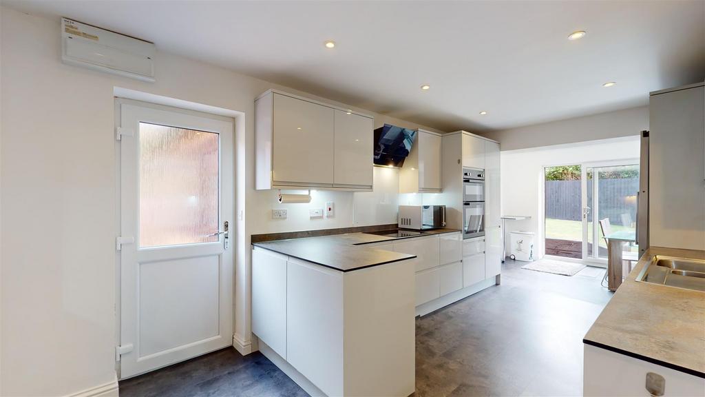 Kitchen breakfast room