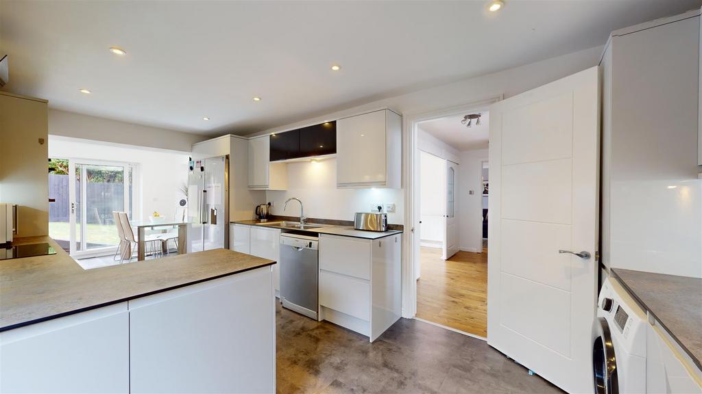 Kitchen breakfast room