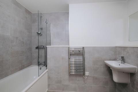 2 bedroom flat to rent, Northill Apartment, Salford, Manchester