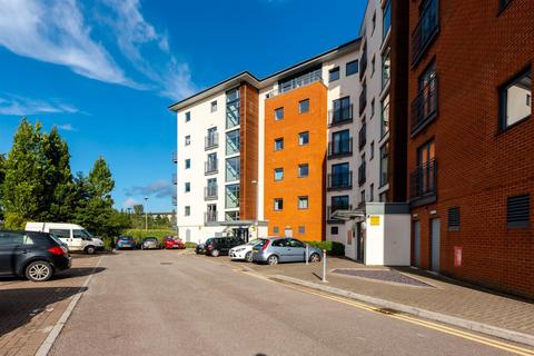 2 bedroom apartment to rent, Water Quarter*, Cardiff CF10