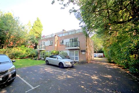 2 bedroom flat to rent, Wellington Road, ,