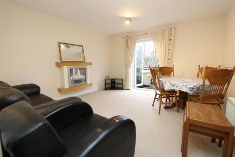 2 bedroom flat to rent, Boste Crescent, Durham