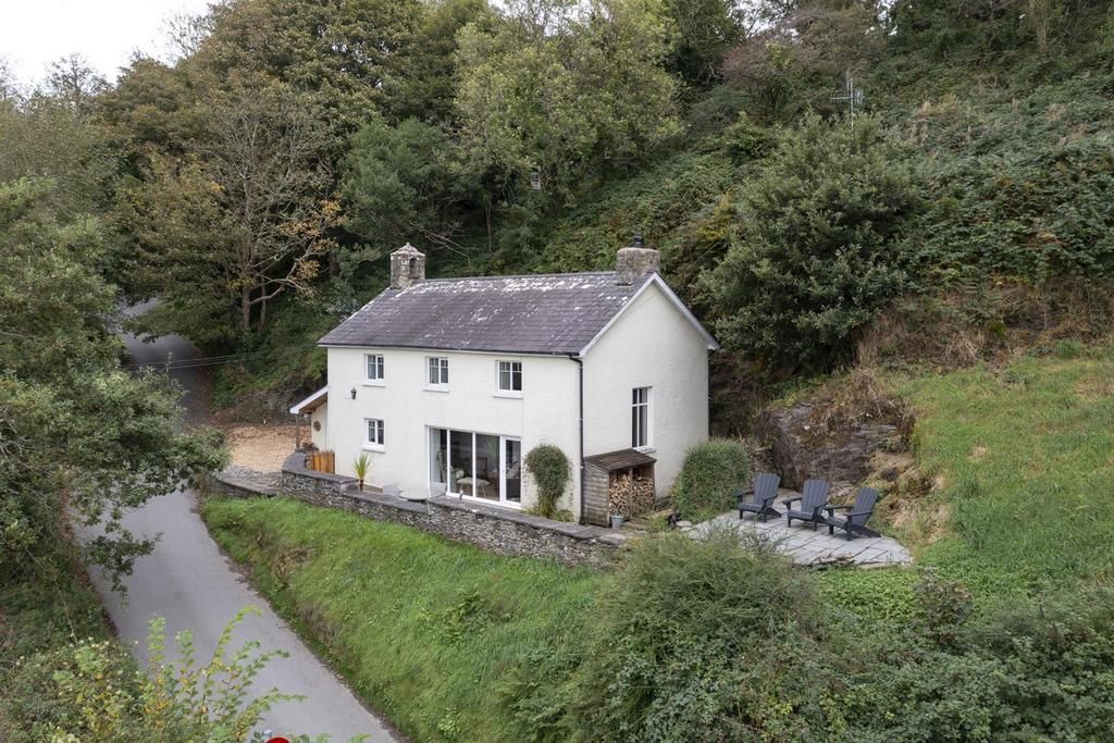 Aireal view of property