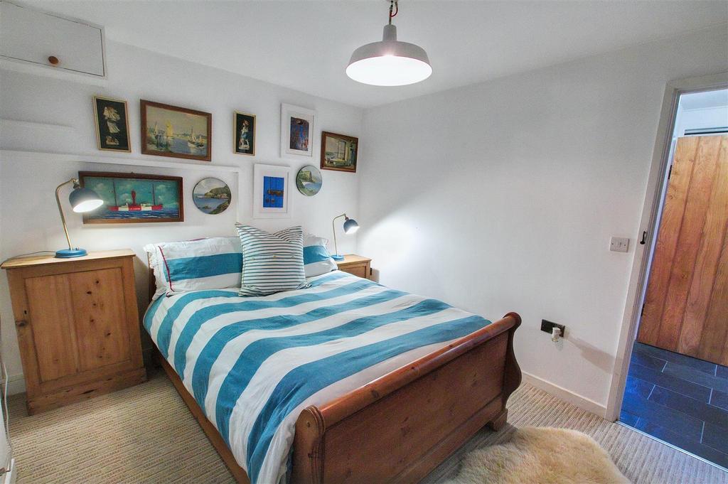 Bedroom 1 (ground floor)
