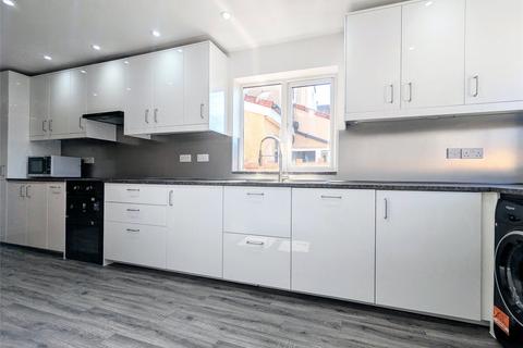 1 bedroom semi-detached house to rent, North Street, Bristol BS16