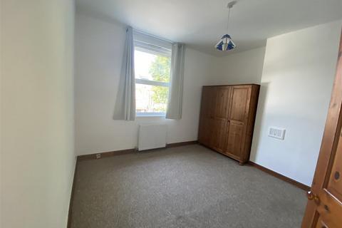 2 bedroom house to rent, Tylecroft Road, London