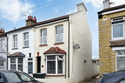 3 bedroom end of terrace house to rent, Napier Road, Gravesend, DA9