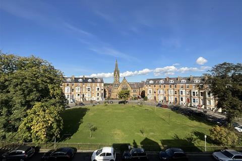 7 bedroom house for sale, Albemarle Crescent, Scarborough