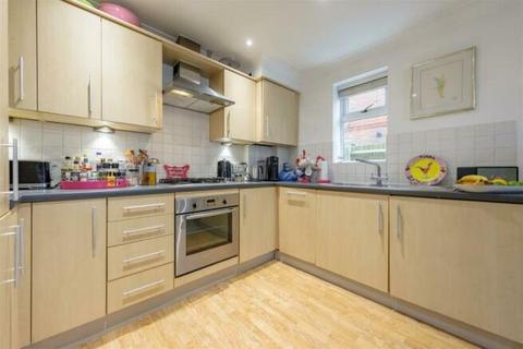 1 bedroom apartment for sale, Balfour Road, Weybridge KT13