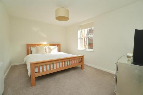 2 bedroom flat for sale, Wilkinsons Court, Easingwold, York