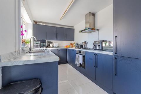 2 bedroom house for sale, Lyndhurst Street, Cardiff CF11