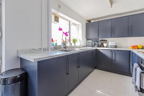 2 bedroom house for sale, Lyndhurst Street, Cardiff CF11