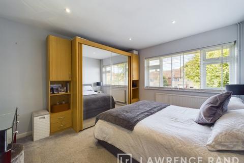 2 bedroom flat for sale, Southbourne Gardens, Ruislip, Middlesex, HA4