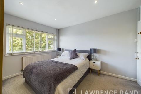 2 bedroom flat for sale, Southbourne Gardens, Ruislip, Middlesex, HA4