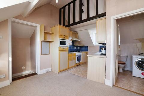 3 bedroom apartment for sale, High Street, Marlborough SN8