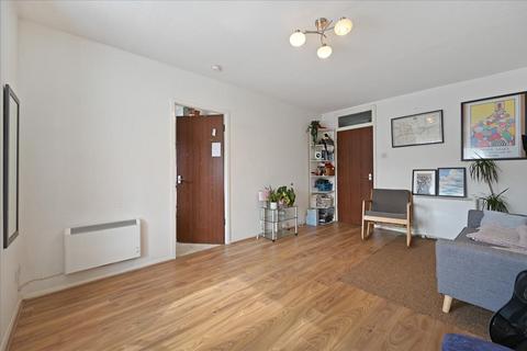 1 bedroom flat to rent, Gunnersbury Gardens, Acton, W3