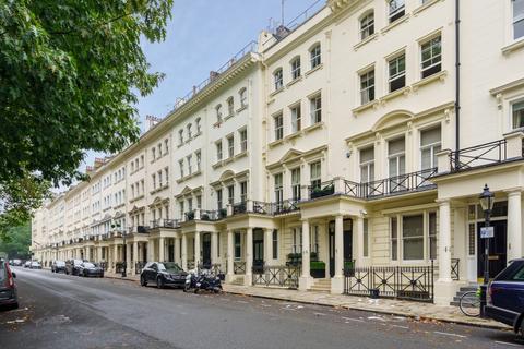 1 bedroom apartment for sale, Ennismore Gardens London SW7