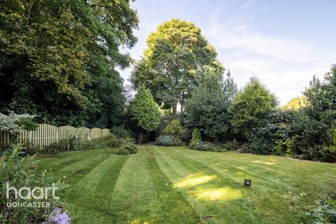 4 bedroom detached house for sale, Fir Tree Close, Doncaster