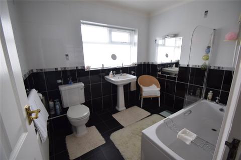 3 bedroom detached house to rent, First Avenue, Bridlington, East Riding of Yorkshire, YO15