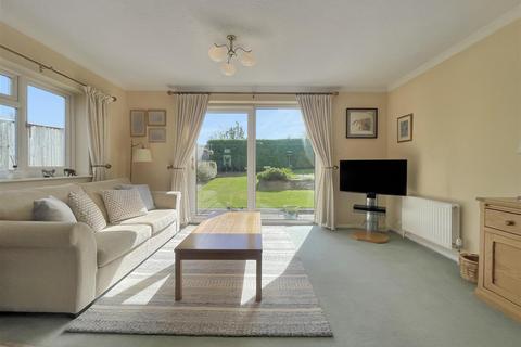 7 Beech Rise, Sonning Common, Reading, RG4 9TJ