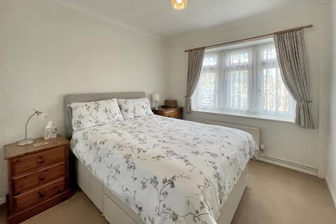 7 Beech Rise, Sonning Common, Reading, RG4 9TJ