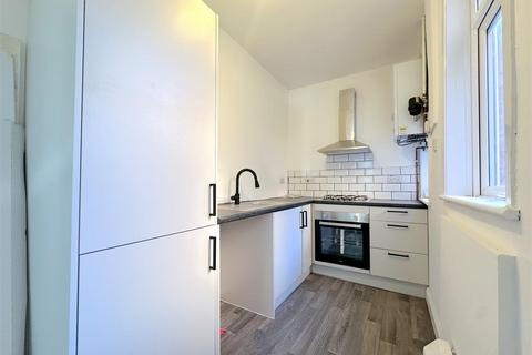 2 bedroom terraced house for sale, Oak Street, Leicester LE5