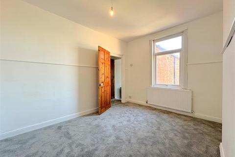 2 bedroom terraced house for sale, Oak Street, Leicester LE5