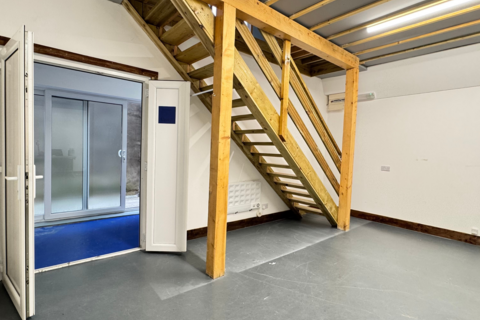 Industrial unit to rent, Markfield Road, London N15