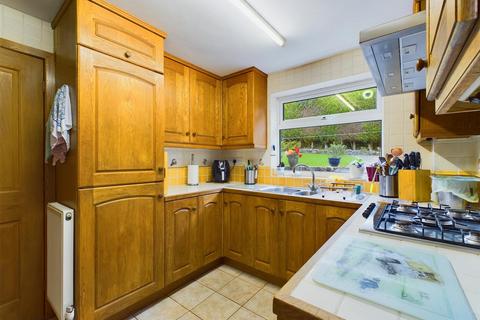 3 bedroom detached house for sale, Glenmoor Road, Buxton