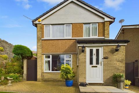 3 bedroom detached house for sale, Glenmoor Road, Buxton