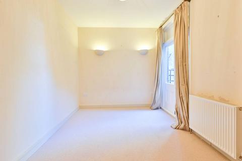 2 bedroom flat for sale, Ostade Road, Brixton Hill, London, SW2