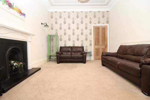 2 bedroom flat to rent, Edgehill Road, Glasgow, Glasgow City, G11