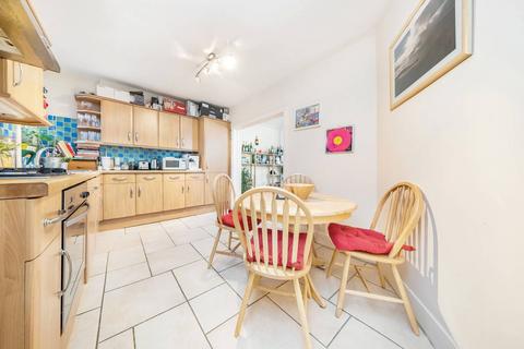 2 bedroom flat to rent, Lower Richmond Road, Putney, London, SW15