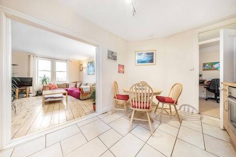 2 bedroom flat to rent, Lower Richmond Road, Putney, London, SW15