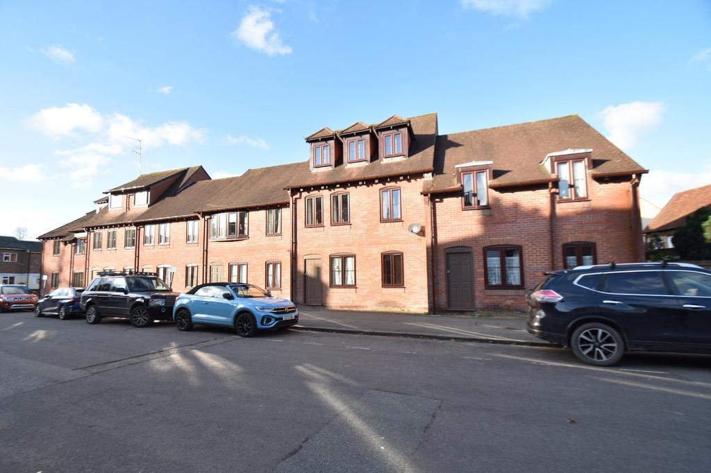 Town Bridge Court
