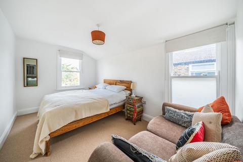 23 Ventnor Road, London, SE14 5QU