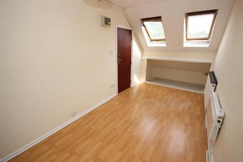 1 bedroom flat to rent, Clarage House, Long Lane, Halesowen B62