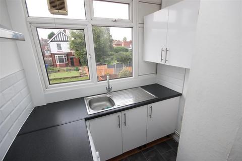 1 bedroom flat to rent, Clarage House, Long Lane, Halesowen B62