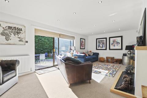 43a Berry Lane, Wootton, Northampton, NN4 6JU