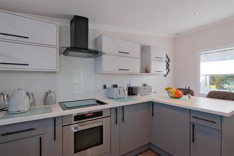 5d Balloch View, Cumbernauld, Glasgow, G67 1HE