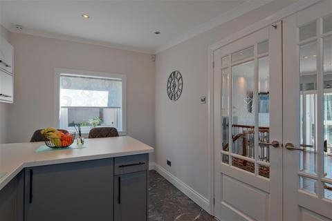 5d Balloch View, Cumbernauld, Glasgow, G67 1HE